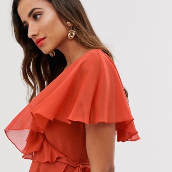 ASOS DESIGN cape back dipped hem maxi dress - Picture 4 of 6